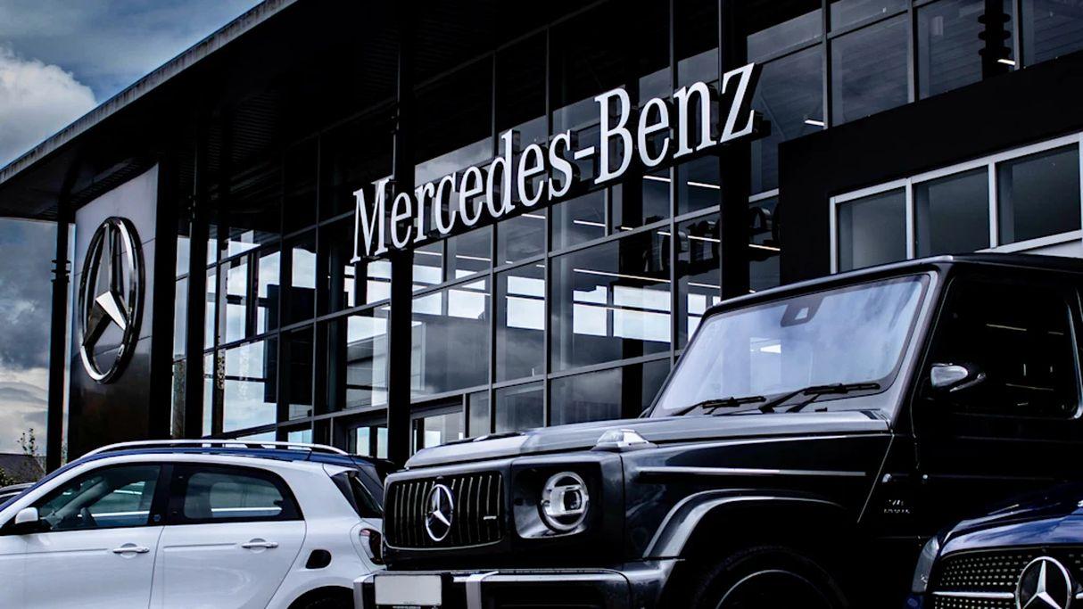 Mercedes-Benz sẽ loại bỏ hộp số sàn vào năm 2023