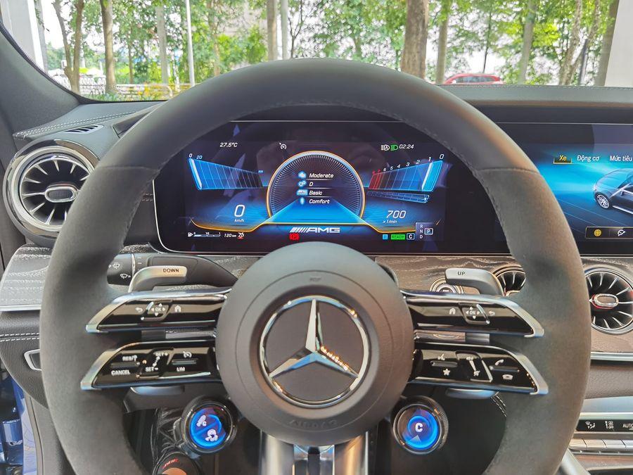 Mercedes-AMG GT 53 4MATIC+ 2022 đã về đại lý, giá bán tăng 420 triệu đồng
